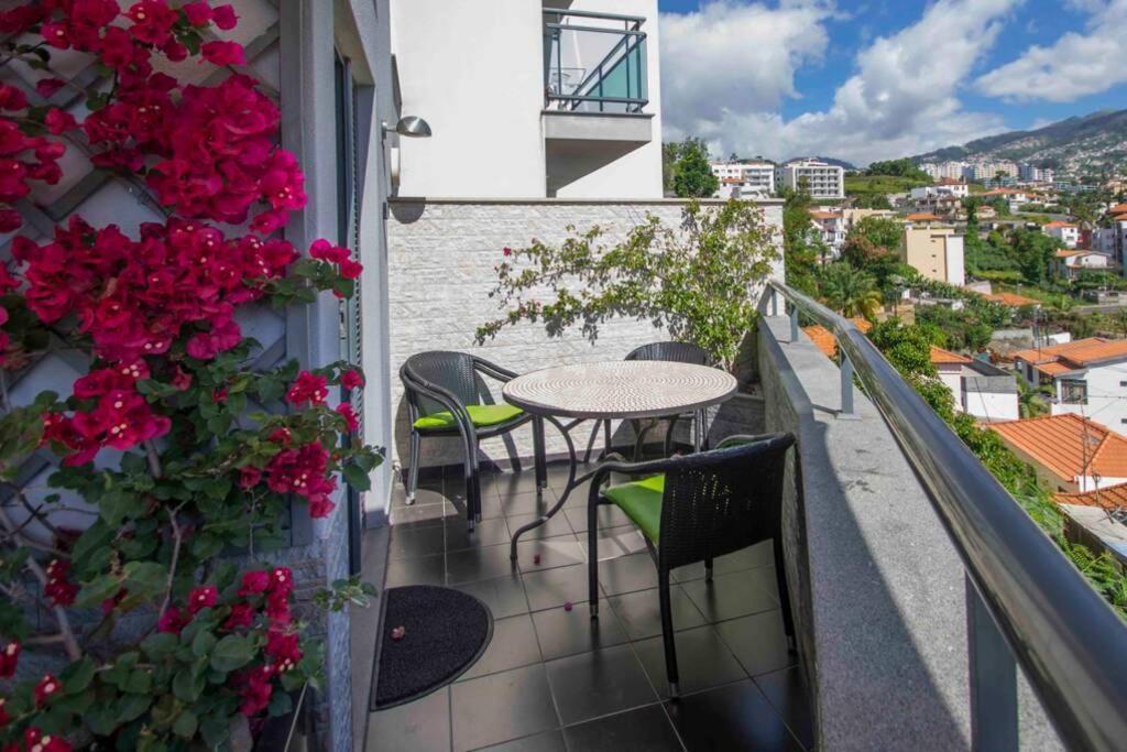 Varandas Da Fe Appartement Funchal  Buitenkant foto