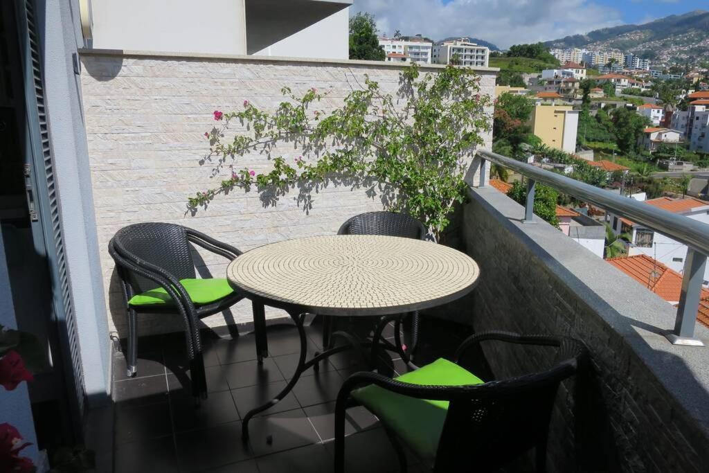 Varandas Da Fe Appartement Funchal  Buitenkant foto
